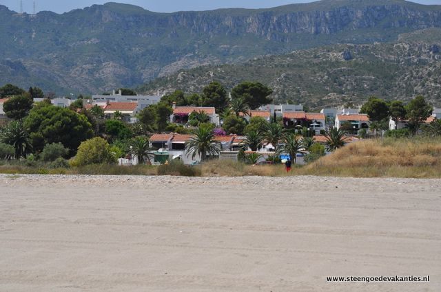 bungalowpark-playa-dor-vanaf-strand